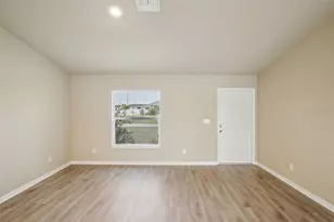 2012 NW Juanita Pl, Cape Coral, FL 33993 - Photo 5