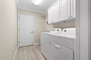 589 Sherwood St, The Villages, FL 32162 - Photo 39