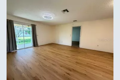 9523 SE 168th Maplesong Lane, The Villages, FL 32162 - Photo 5