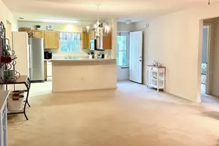 9523 SE 168th Maplesong Ln, The Villages, FL 32162 - Photo 3