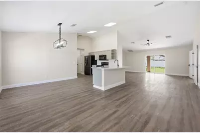 10058 SE 105th Place, Belleview, FL 34420 - Photo 7