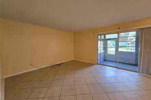 561 Fairways Cir, Ocala, FL 34472 - Photo 3