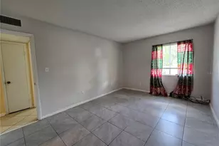 561 Fairways Cir, Ocala, FL 34472 - Photo 9