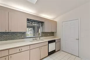 9862 SE 179th Pl, Summerfield, FL 34491 - Photo 13