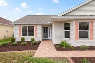 9325 SE 171st Le Flore Ln, The Villages, FL 32162 - Photo 3
