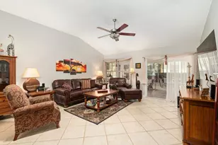 9325 SE 171st Le Flore Ln, The Villages, FL 32162 - Photo 7