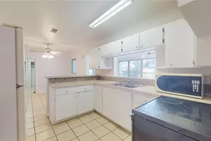 121 N Seminole Ave, Inverness, FL 34450 - Photo 7
