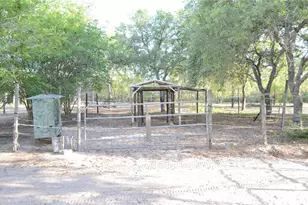 591 SE Fisher Rd, Ocklawaha, FL 32179 - Photo 11