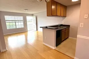308 Lake Parsons Green, Brandon, FL 33511 - Photo 3