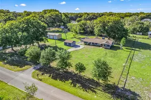 2405 SE 157th Lane Rd, Summerfield, FL 34491 - Photo 35