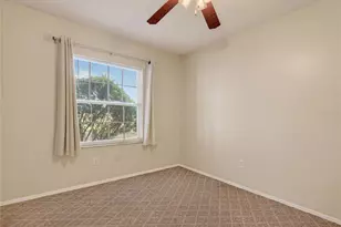 8132 Fairways Cir, Ocala, FL 34472 - Photo 9