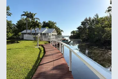 2511 2511 Dolly Bay Drive #102, Palm Harbor, FL 34684 - Photo 5