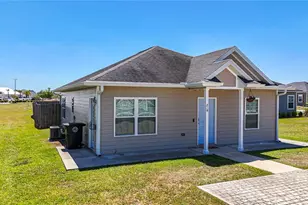 219 Mesa Street NW, Live Oak, FL 32064 - Photo 3