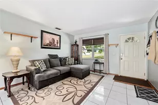18 Olive Cir, Ocala, FL 34472 - Photo 5