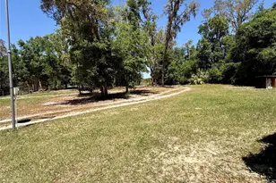 9711 SE Hwy 464C, Ocklawaha, FL 32179 - Photo 59