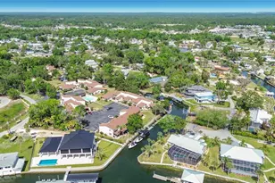 1637 SE Paradise Cir, Crystal River, FL 34429 - Photo 57