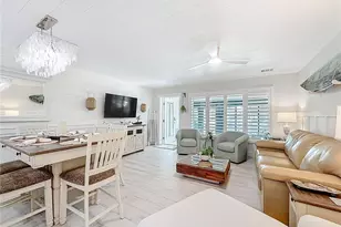 1637 SE Paradise Cir, Crystal River, FL 34429 - Photo 19