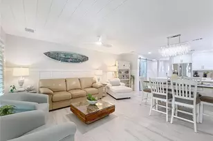 1637 SE Paradise Cir, Crystal River, FL 34429 - Photo 3