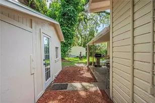 12369 SE 130th Ct, Ocklawaha, FL 32179 - Photo 23