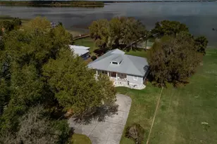12495 SE Sunset Harbor Rd, Weirsdale, FL 32195 - Photo 5