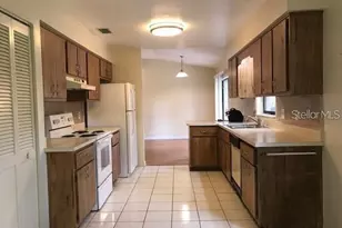 3026 NE 39th Pl, Ocala, FL 34470 - Photo 5