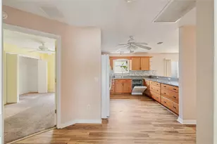8932 SE 168th Sedgwick Pl, The Villages, FL 32162 - Photo 11
