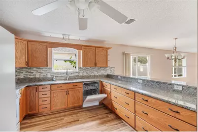 8932 SE 168th Sedgwick Place, The Villages, FL 32162 - Photo 13
