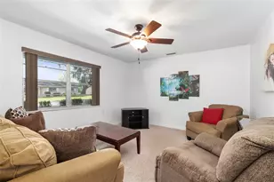 9317 E Crescent Dr, Inverness, FL 34450 - Photo 13