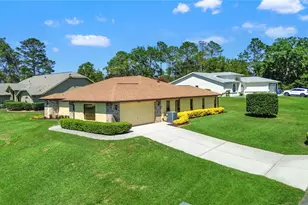 12001 Granada Pl, Weeki Wachee, FL 34614 - Photo 3