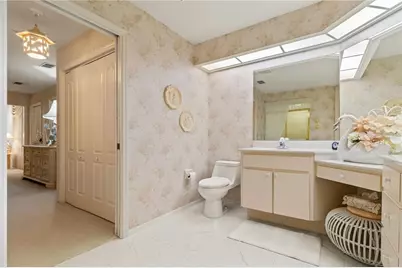 12001 Granada Place, Weeki Wachee, FL 34614 - Photo 19
