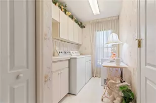 12001 Granada Pl, Weeki Wachee, FL 34614 - Photo 41