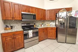 4215 SW 31st Dr, Gainesville, FL 32608 - Photo 7