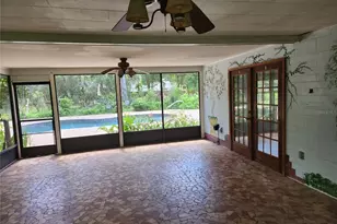 1427 NE 10th St, Ocala, FL 34470 - Photo 11