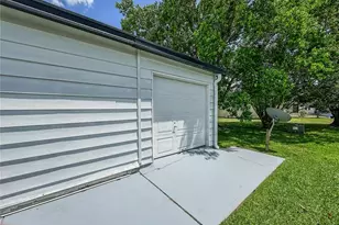1820 W Schwartz Blvd, Lady Lake, FL 32159 - Photo 9