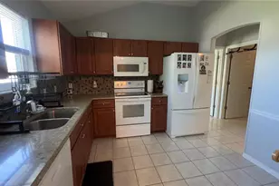 2259 Margarita Dr, The Villages, FL 32159 - Photo 3