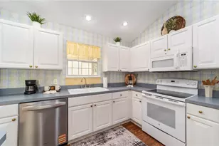 17637 SE 80th Altamaha Ct, The Villages, FL 32162 - Photo 13