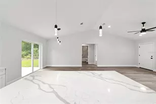 13737 SW 114th Pl, Dunnellon, FL 34432 - Photo 17