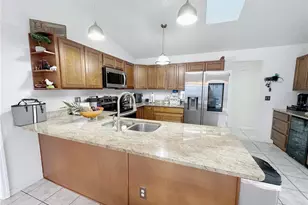 2404 SE 39th Ave, Ocala, FL 34471 - Photo 5