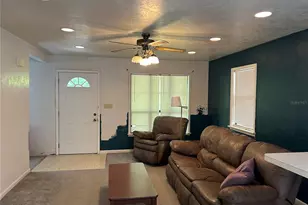 11051 SE 40th St, Morriston, FL 32668 - Photo 13