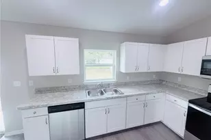 13439 SW 106th Pl, Dunnellon, FL 34432 - Photo 9