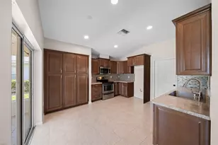 10972 SW 69th Cir, Ocala, FL 34476 - Photo 9