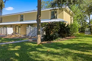 11328 W Bayshore Dr, Crystal River, FL 34429 - Photo 3