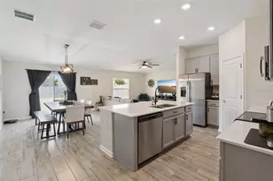 570 Peg Ct, Saint Cloud, FL 34772 - Photo 9
