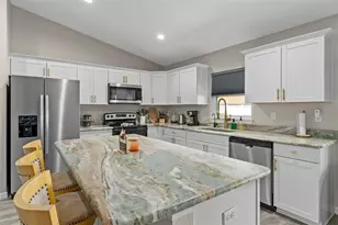 13731 SW 102nd Pl, Dunnellon, FL 34432 - Photo 9