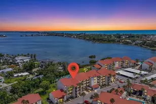 1624 Stickney Point Rd, Sarasota, FL 34231 - Photo 41