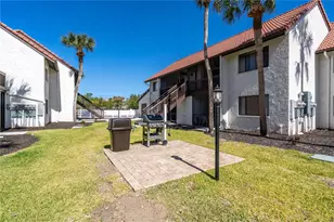 1624 Stickney Point Rd, Sarasota, FL 34231 - Photo 45