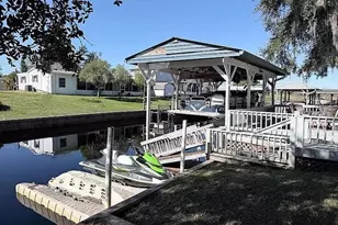 2086 Starboard Dr, Geneva, FL 32732 - Photo 1
