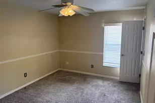 744 Meadow Park Dr, Minneola, FL 34715 - Photo 9