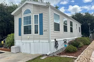 3255 NE 104th Ave, Silver Springs, FL 34488 - Photo 3