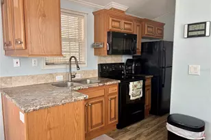 3255 NE 104th Ave, Silver Springs, FL 34488 - Photo 23